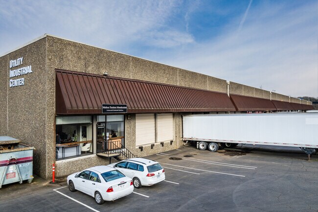 More details for 7805-7895 SW Hunziker St, Tigard, OR - Industrial for Lease