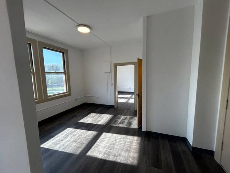 1606 Stockton St, San Francisco, CA for lease - Interior Photo - Image 2 of 6