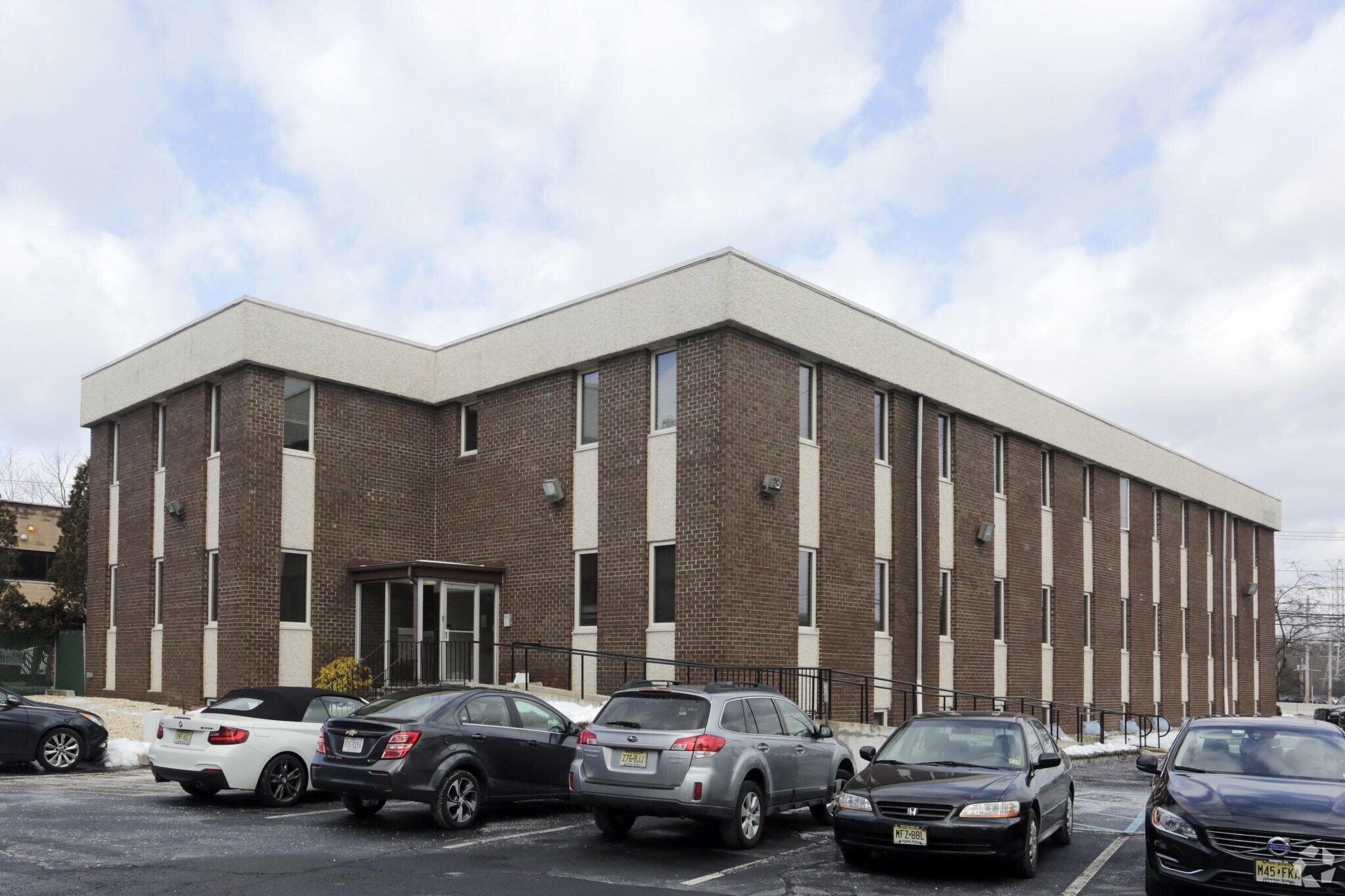 513 W Mount Pleasant Ave, Livingston, NJ for lease Primary Photo- Image 1 of 4