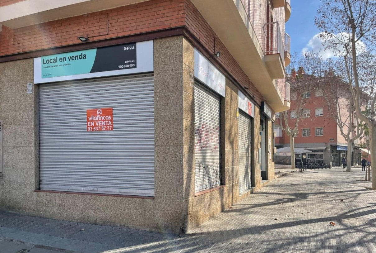 Commerce de détail dans Viladecans, Barcelona à louer Photo principale- Image 1 de 3