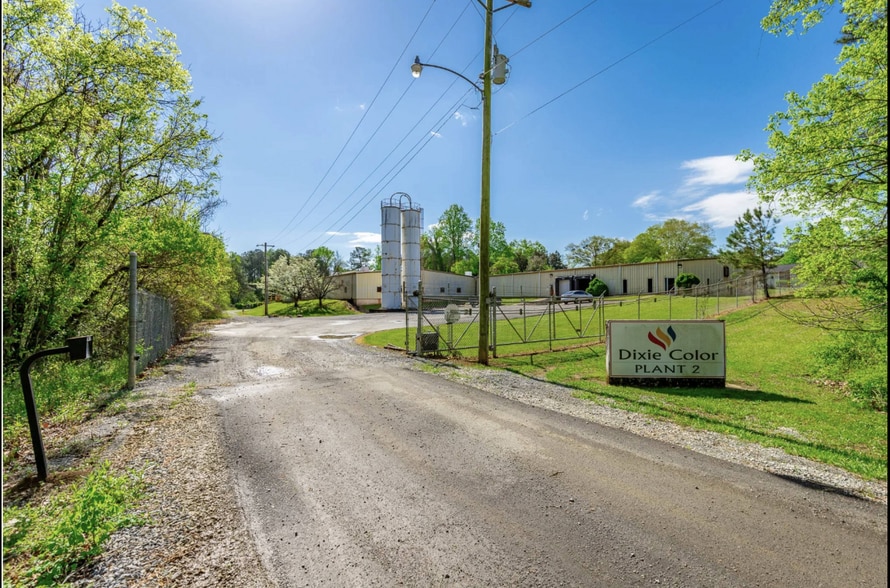 1129 S Chattanooga St, LaFayette, GA for sale - Building Photo - Image 3 of 28