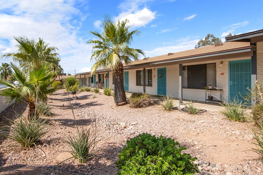 2011 N 51st St, Phoenix, AZ for sale - Building Photo - Image 2 of 14