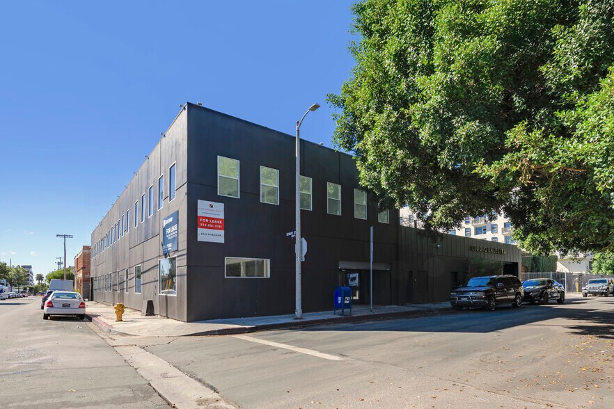 6600 Lexington Ave, Los Angeles, CA à louer - Photo du bâtiment - Image 3 de 12