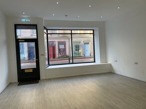 17 New Bridge St, Ayr for lease Interior Photo- Image 2 of 2