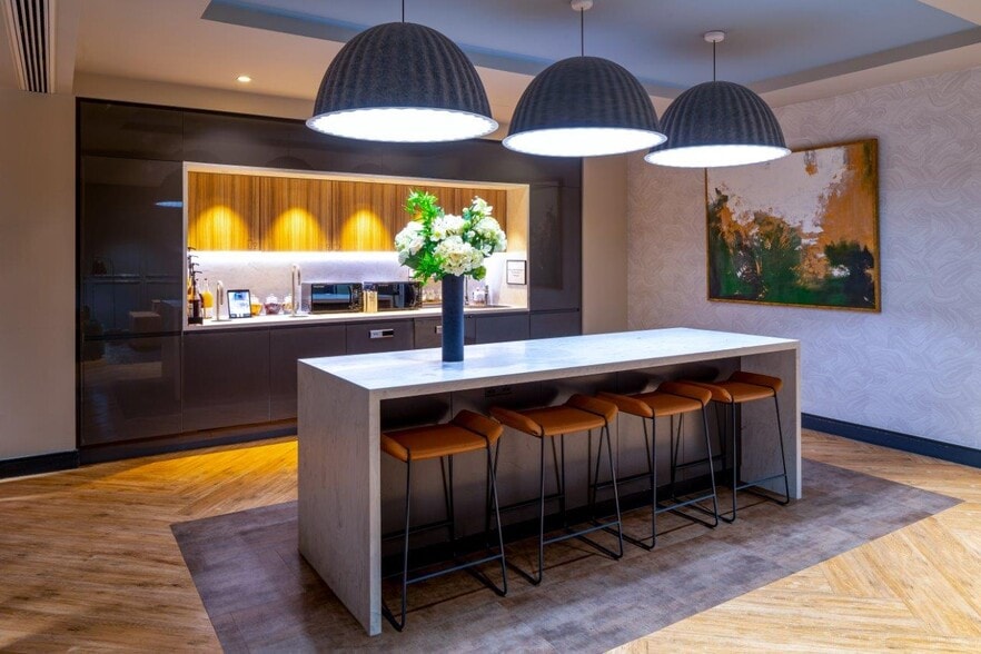 79-86 Chancery Ln, London for lease - Building Photo - Image 2 of 23