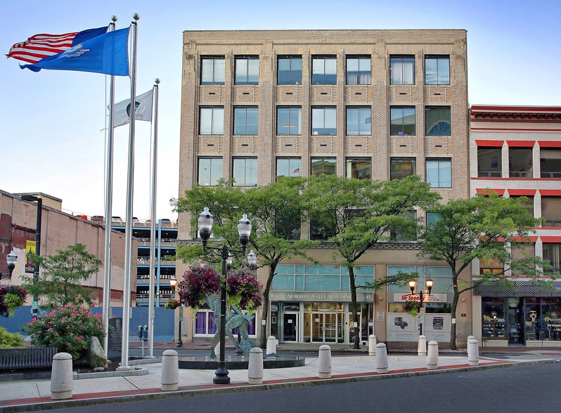 15 Bank St, Stamford, CT à louer - Photo du bâtiment - Image 2 de 4