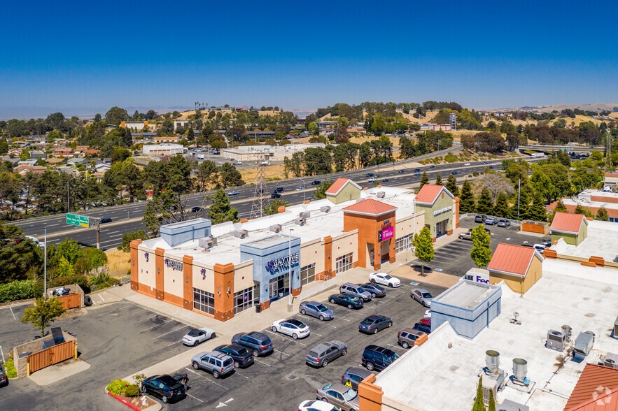 1471-1477 Fitzgerald Dr, Pinole, CA for lease - Primary Photo - Image 2 of 17