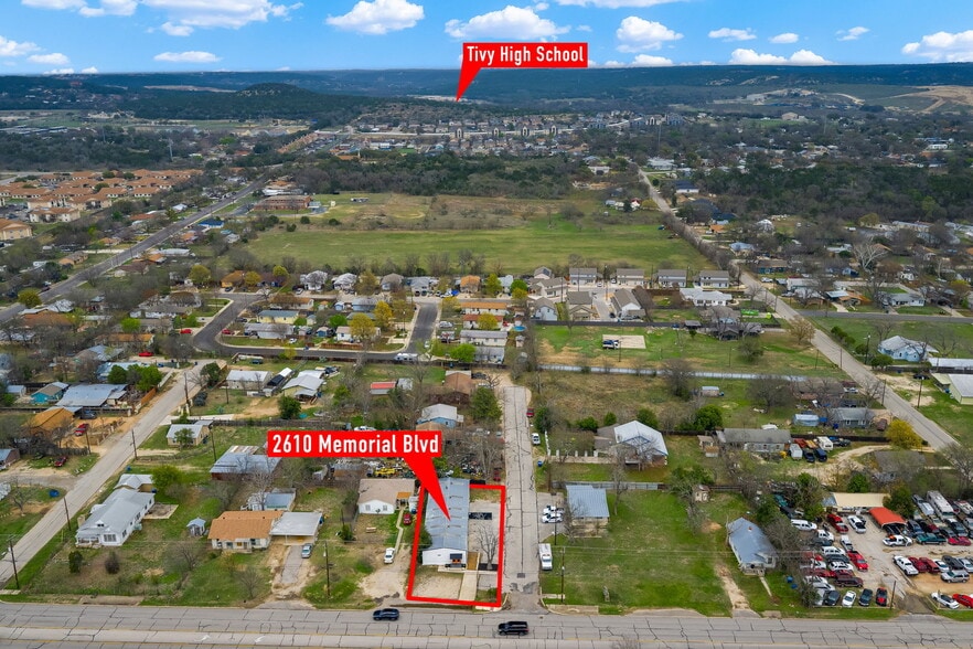 2610 Memorial Blvd, Kerrville, TX à vendre - Photo du bâtiment - Image 3 de 34