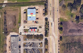 2002 N Main St, Pearland, TX for lease Aerial- Image 2 of 2