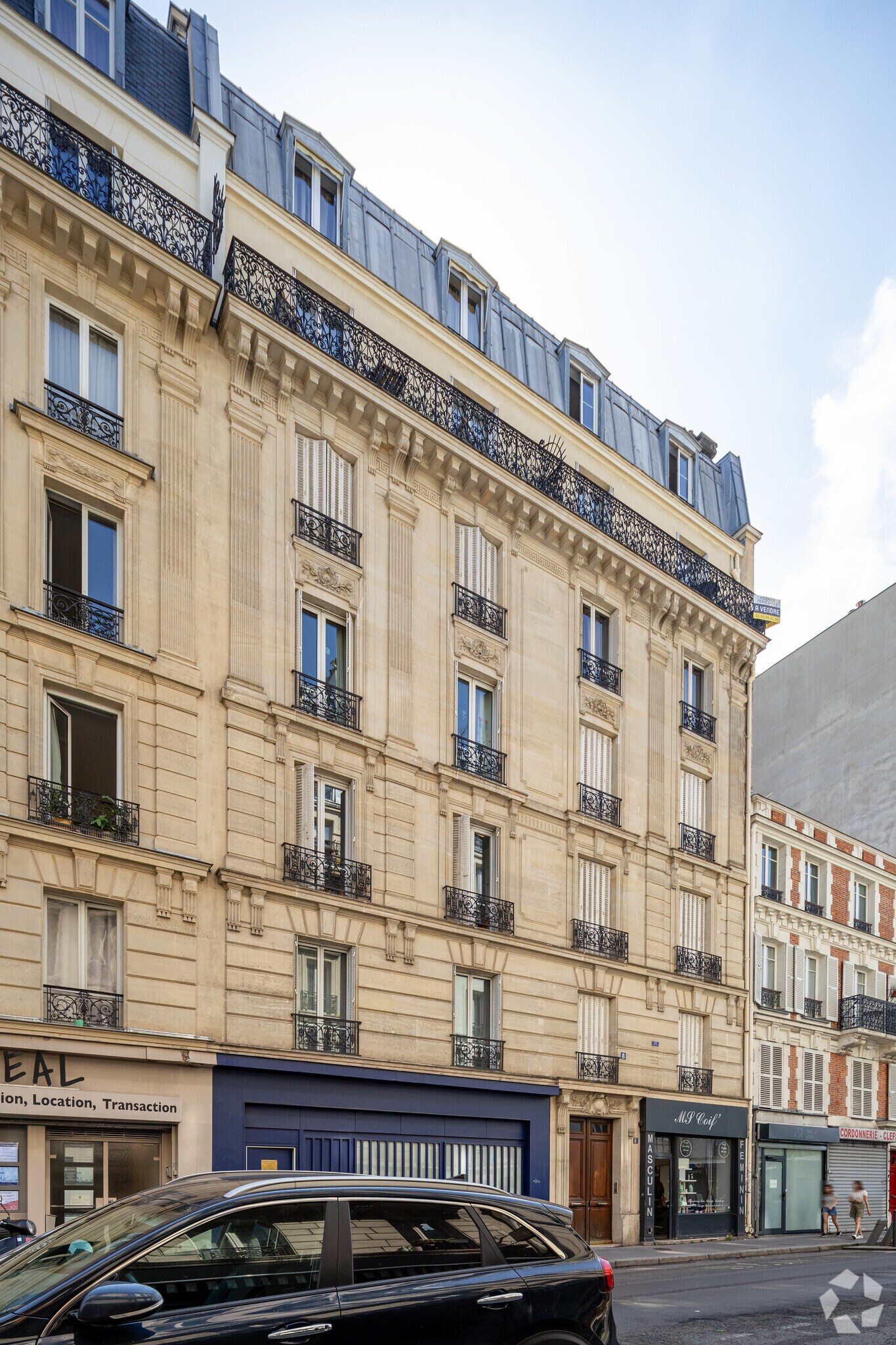 8 Rue Damrémont, Paris for sale Primary Photo- Image 1 of 2