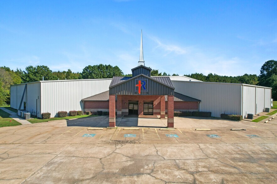 1088 US Highway 271 N, Gilmer, TX à vendre - Photo du bâtiment - Image 2 de 46