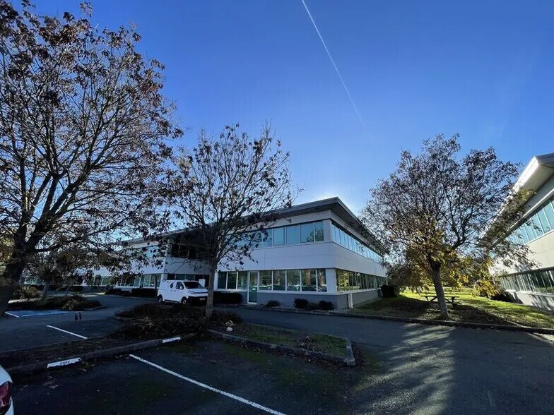 Bureau dans Labège à louer - Photo du bâtiment - Image 2 de 4