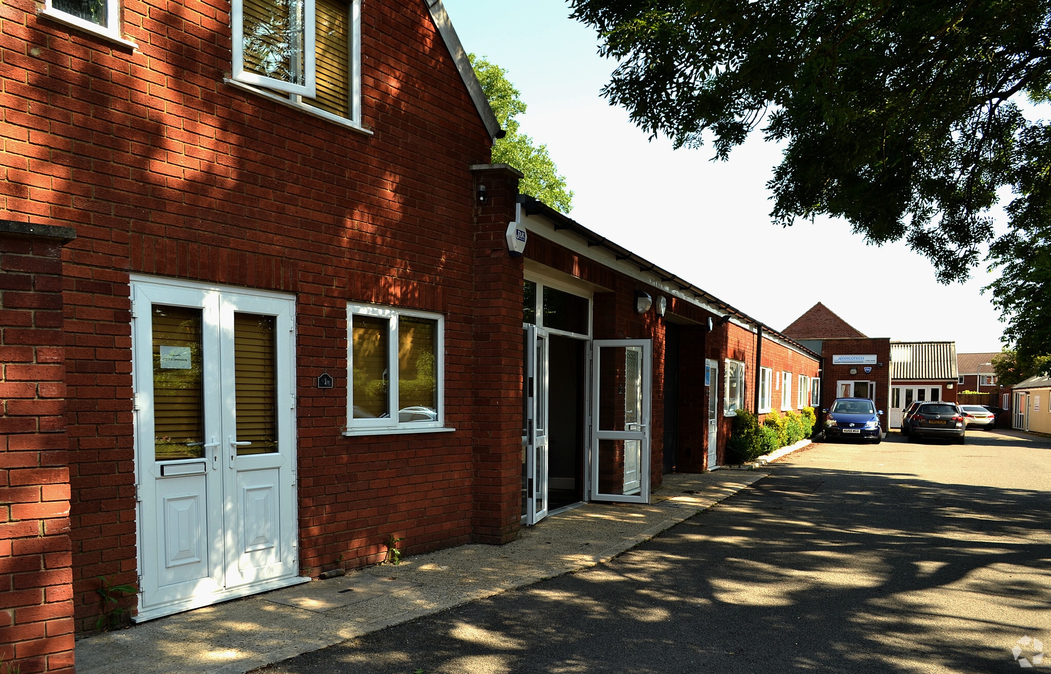 Towcester Rd, Milton Keynes for sale Primary Photo- Image 1 of 5