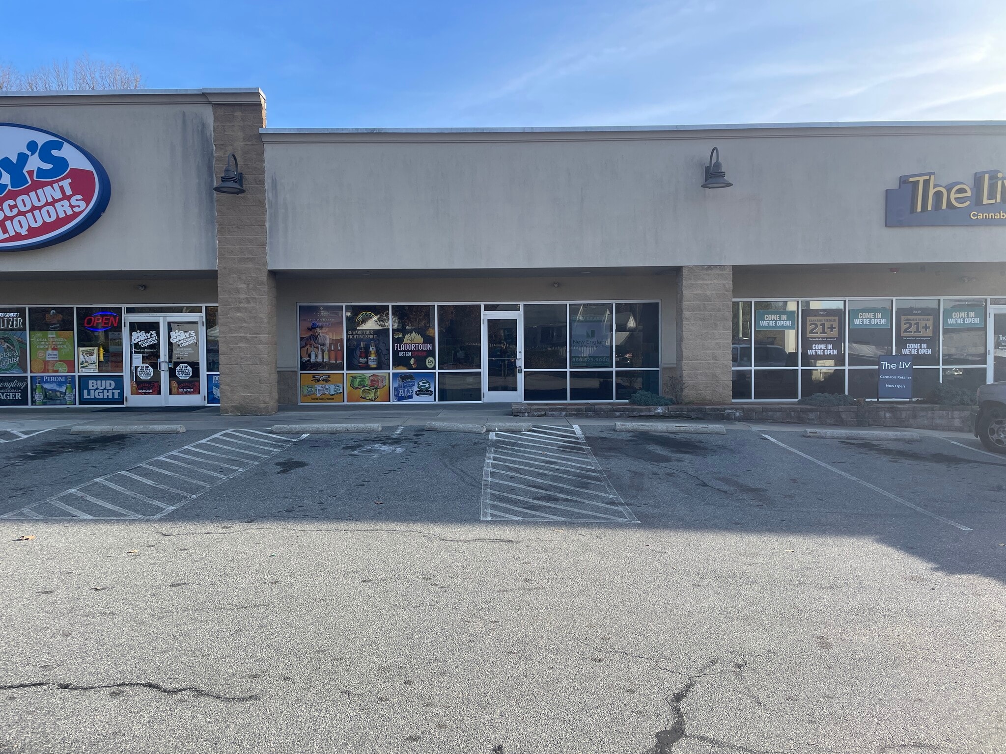 97 Providence Pike, Putnam, CT for lease Building Photo- Image 1 of 2