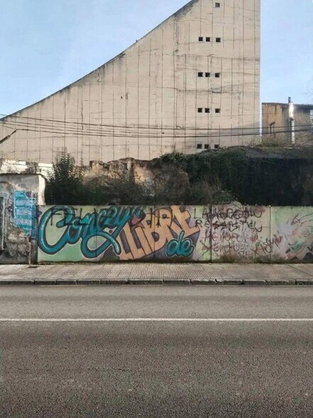 Calle Melquiades Álvarez, 51, Langreo, Asturias à vendre - Photo du bâtiment - Image 2 de 6