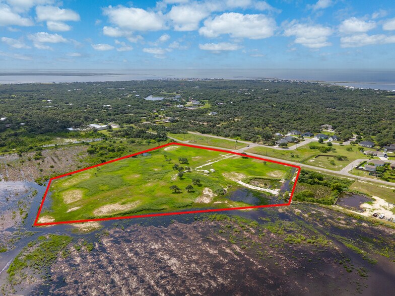 216-312 Seaside Loop, Rockport, TX à vendre - Photo du bâtiment - Image 2 de 14