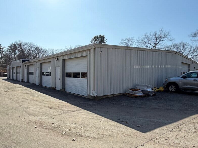 41 Lawrence St, Northborough, MA for lease - Primary Photo - Image 1 of 3