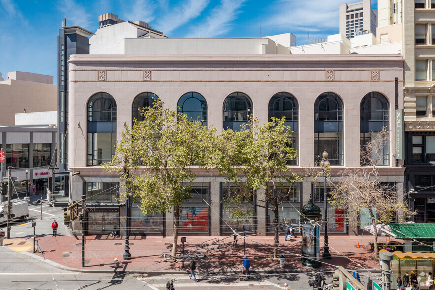 2 Stockton St, San Francisco, CA à louer - Photo du bâtiment - Image 2 de 4