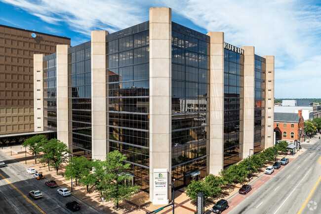 Plus de détails pour 100 N Broadway St, Wichita, KS - Bureau, Bureau/Médical à louer