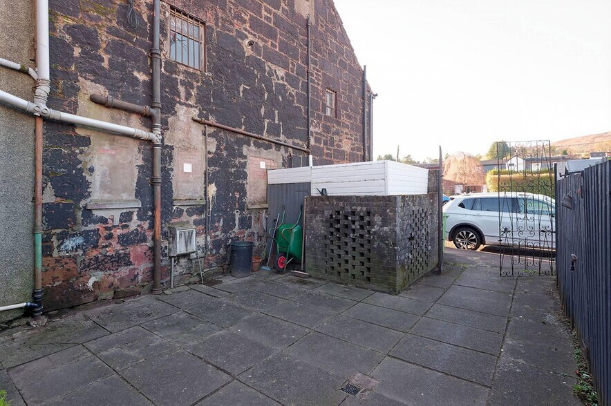 90-96 Main St, Alexandria à vendre - Photo du bâtiment - Image 2 de 2