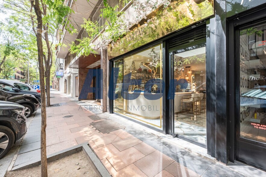Retail in Madrid, Madrid for lease - Building Photo - Image 2 of 8