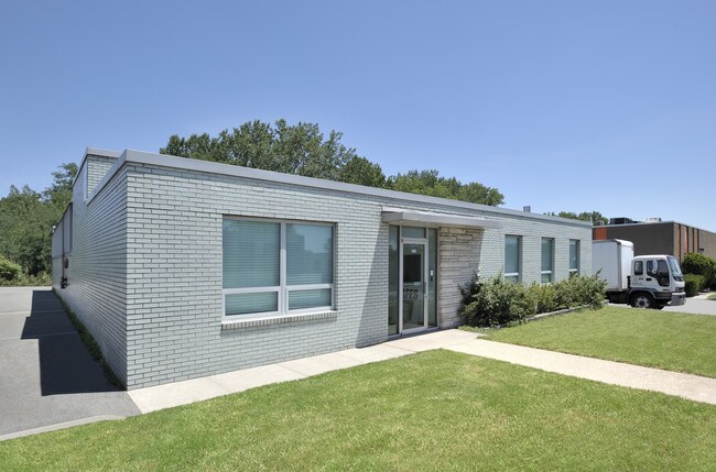 Plus de détails pour 400 Meadow Ln, Carlstadt, NJ - Industriel à louer