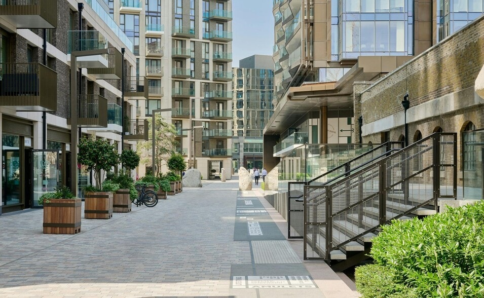 Pennington St, London for sale - Building Photo - Image 3 of 4