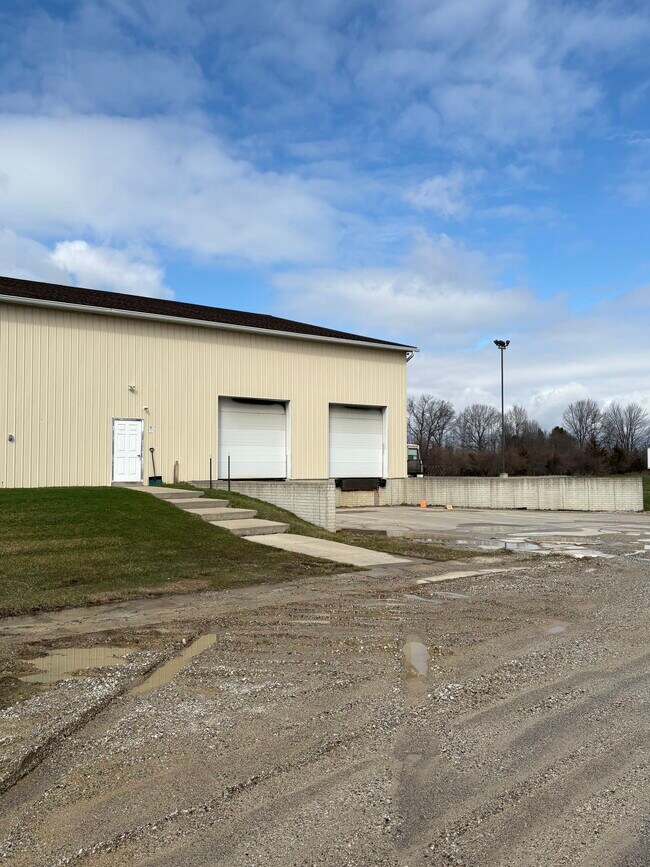 Plus de détails pour 5540 Ramscot Dr, Lapeer, MI - Industriel à louer