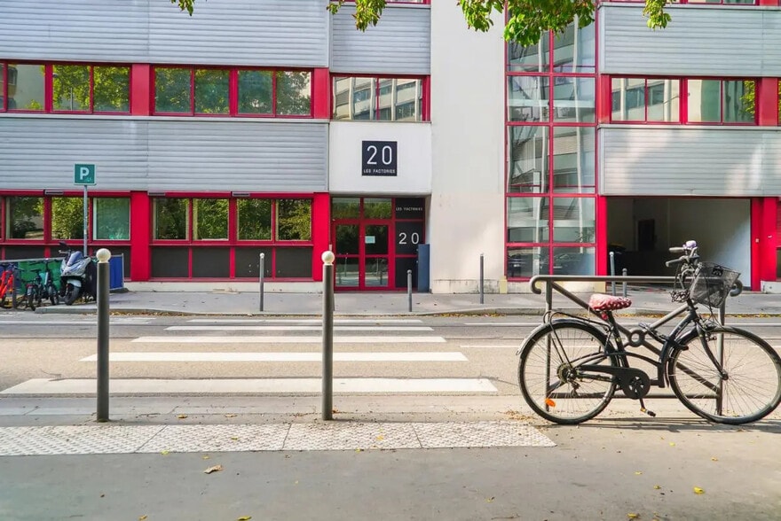 20 Rue Louis Guérin, Villeurbanne for lease - Building Photo - Image 1 of 14