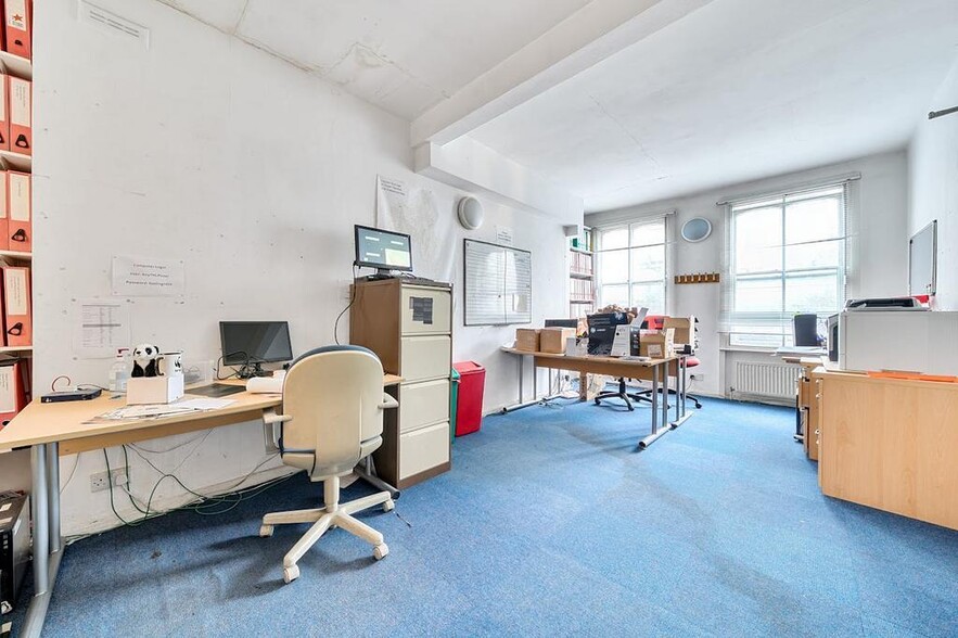 347-349 Cambridge Heath Rd, London for sale - Building Photo - Image 2 of 25