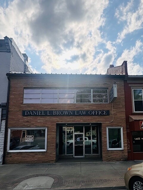 Plus de détails pour 62 Public Sq, Salem, IN - Commerce de détail à vendre