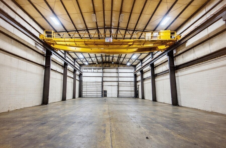 28530 Reynolds St, Inkster, MI à louer - Photo du bâtiment - Image 3 de 10