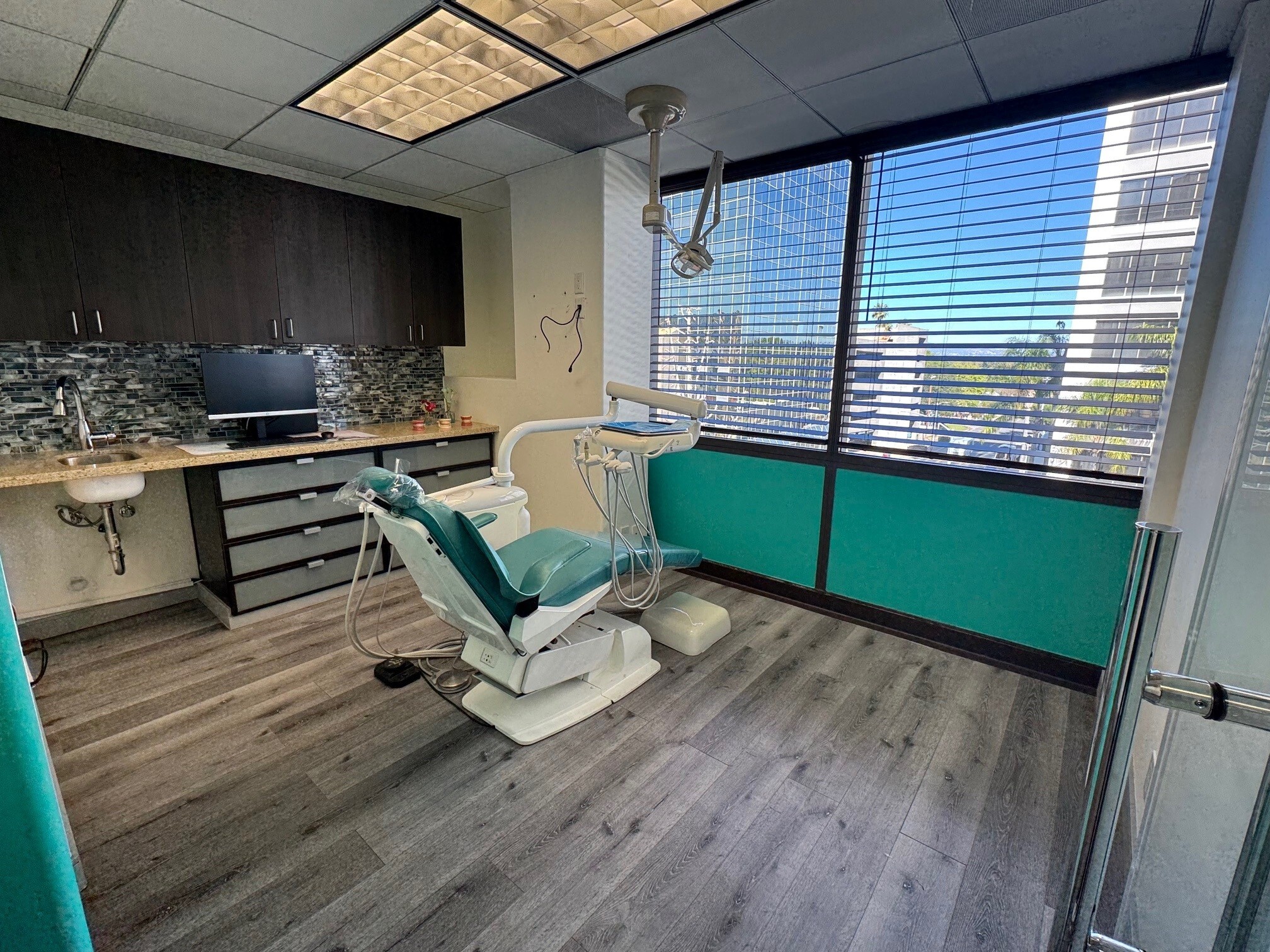 16260 Ventura Blvd, Encino, CA à louer Photo intérieure- Image 1 de 11