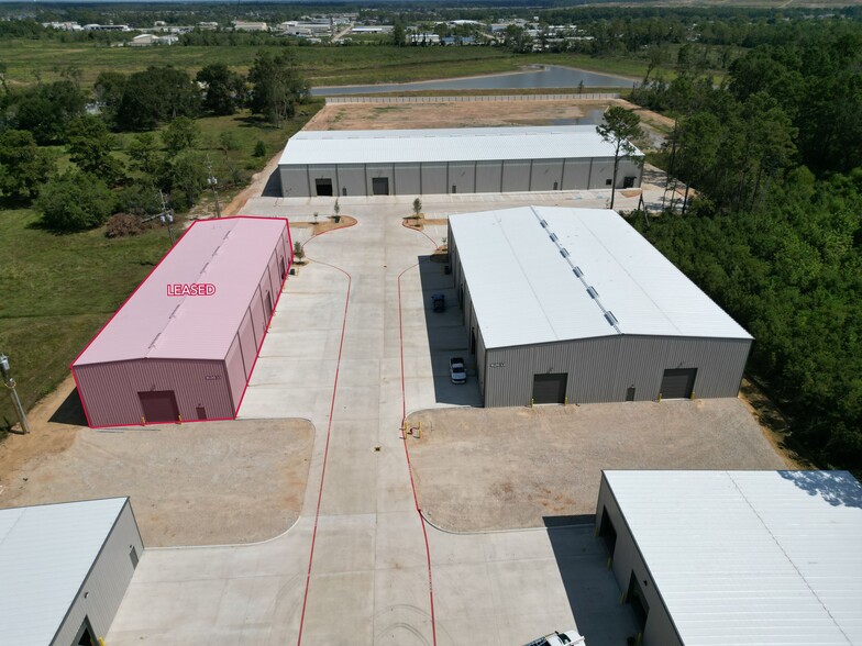 2323 S Houston Ave, Humble, TX for sale - Building Photo - Image 1 of 6