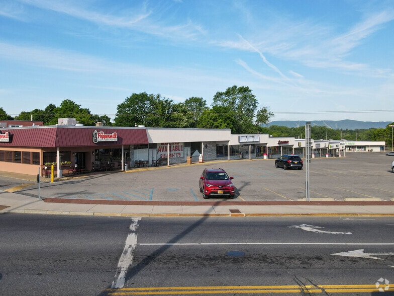 112 Main St, South Glens Falls, NY for lease - Primary Photo - Image 1 of 1