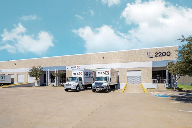 Plus de détails pour 2200 Denton Dr, Austin, TX - Local d'activités, Industriel à louer