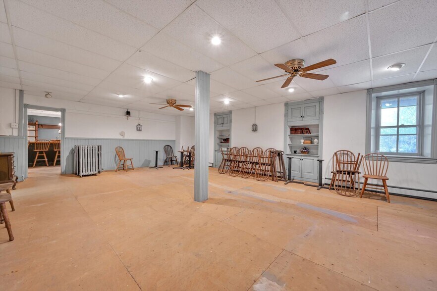 349 Huffs Church Rd, Mertztown, PA à vendre - Photo du bâtiment - Image 2 de 92