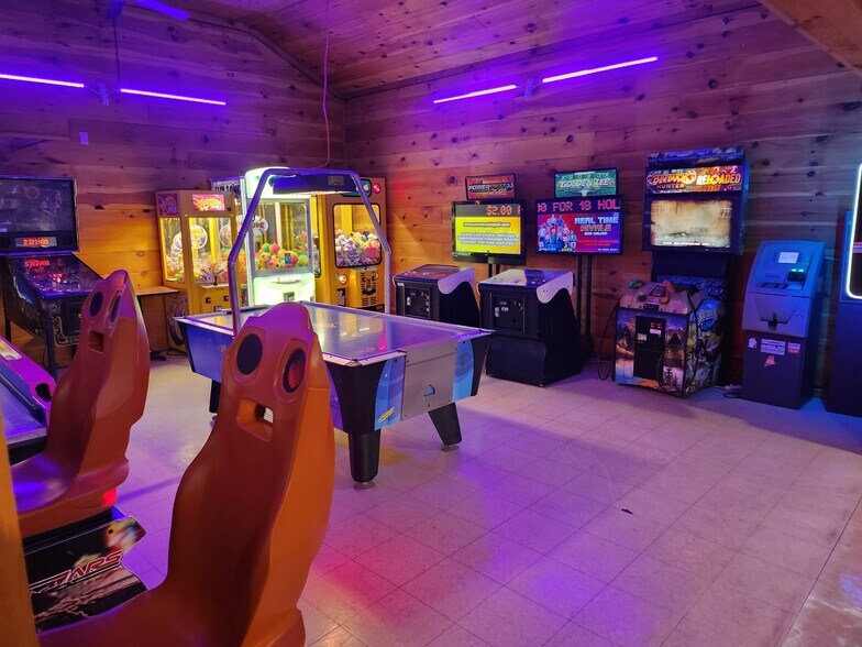 181 Waterville Rd, Belfast, ME à vendre - Photo intérieure - Image 3 de 22