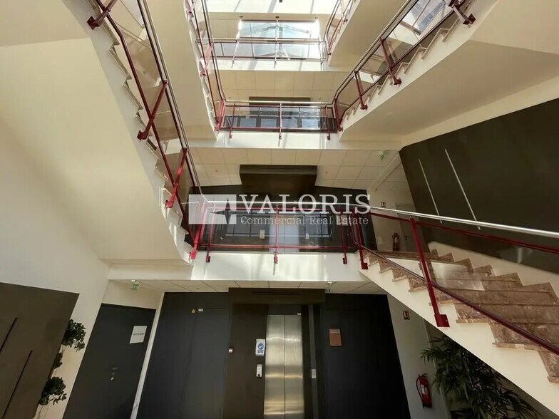 Bureau dans Dardilly à vendre - Hall d’entrée - Image 3 de 22