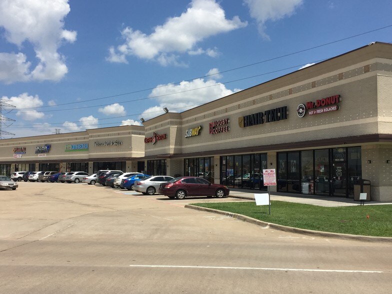 9522 Huffmeister Rd, Houston, TX à louer - Photo du bâtiment - Image 3 de 16