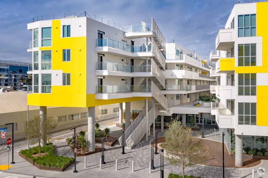 2929 Pennsylvania Ave, Santa Monica, CA à louer - Photo du bâtiment - Image 2 de 20