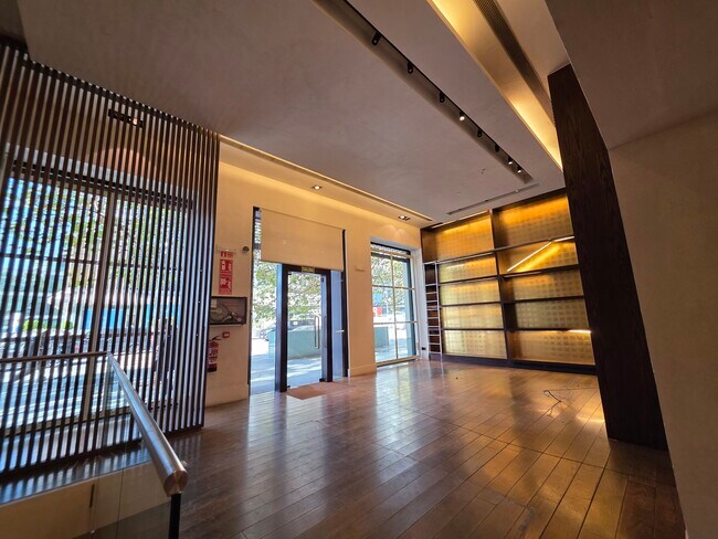 More details for Calle de Juan Bravo, 1, Madrid - Retail for Lease