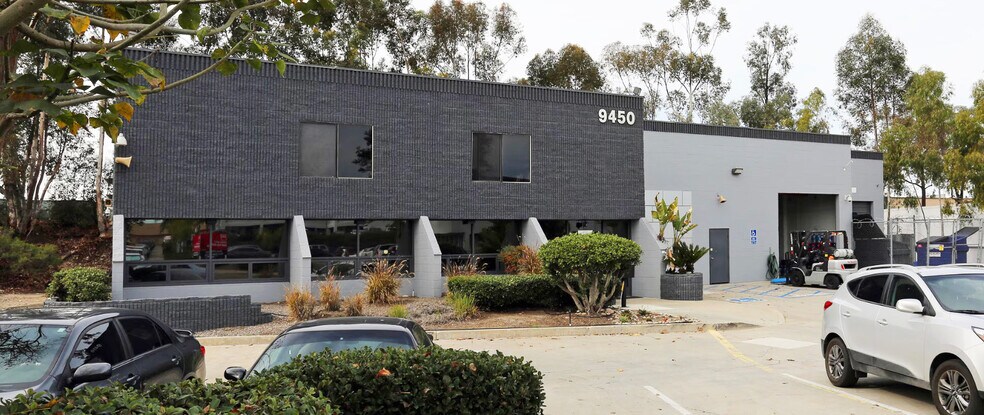 9450 Candida St, San Diego, CA à louer - Photo du bâtiment - Image 3 de 4