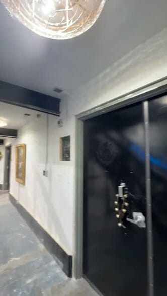 8418 Broadway St, San Antonio, TX for lease - Commercial Listing Video - Image 3 of 80