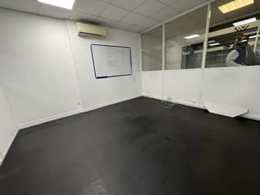 Flex in Montigny-lès-Cormeilles for lease Interior Photo- Image 2 of 10