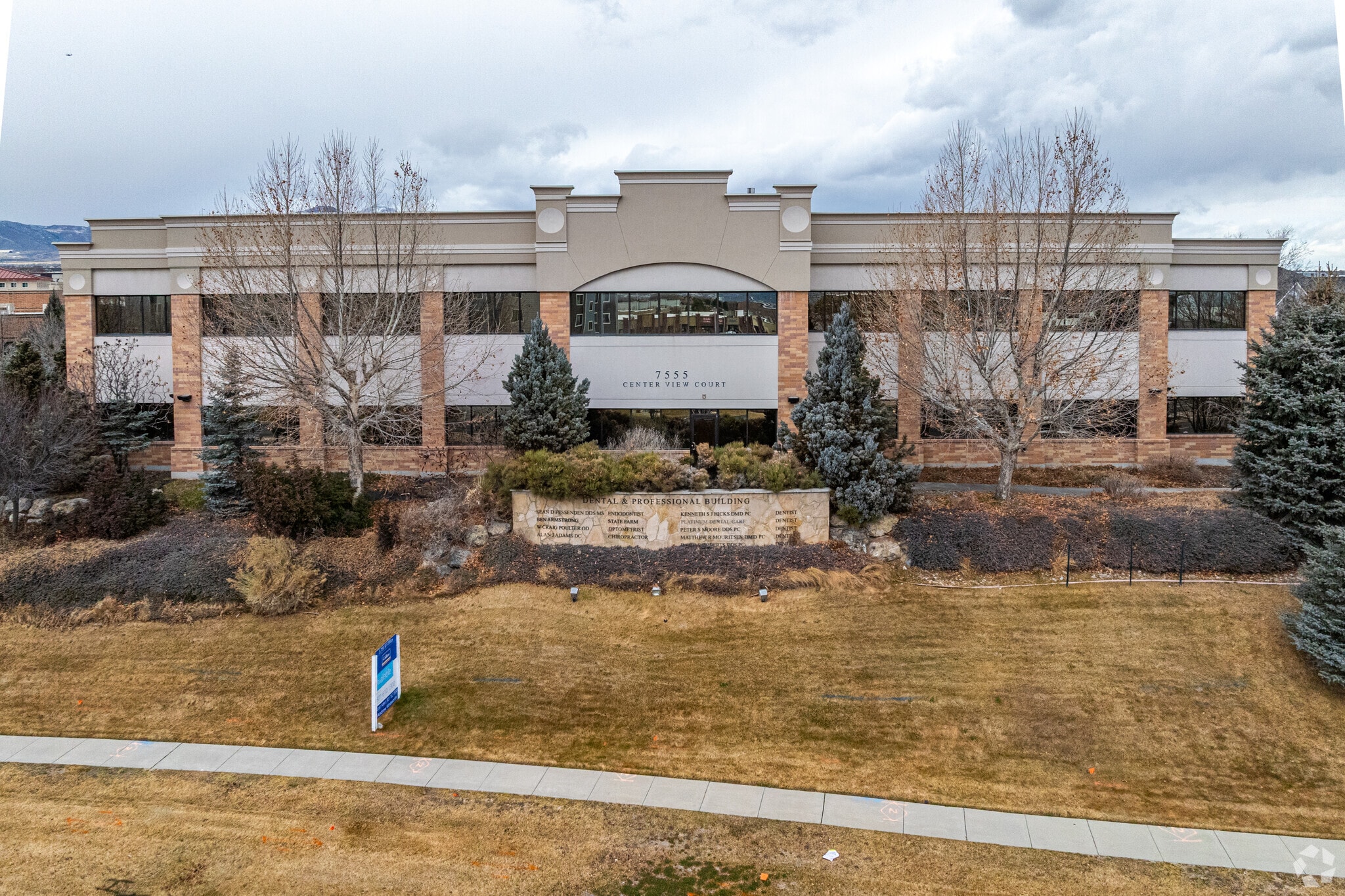 7555 S Center View Ct, West Jordan, UT for sale Primary Photo- Image 1 of 25
