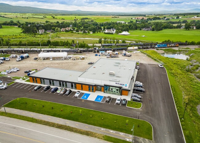 More details for 200 Rue De Singapour, St-Augustin-de-Desmaures, QC - Industrial for Sale