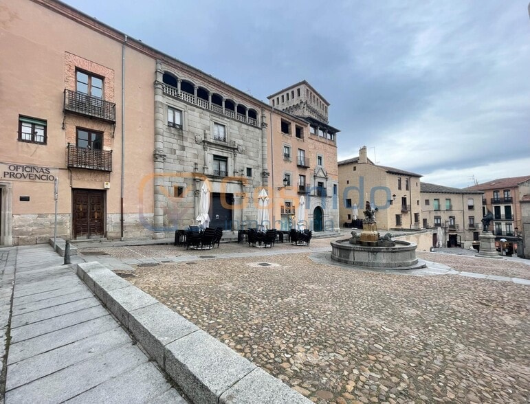 Plaza de San Martín, 3, Segovia, Segovia for sale - Building Photo - Image 3 of 9