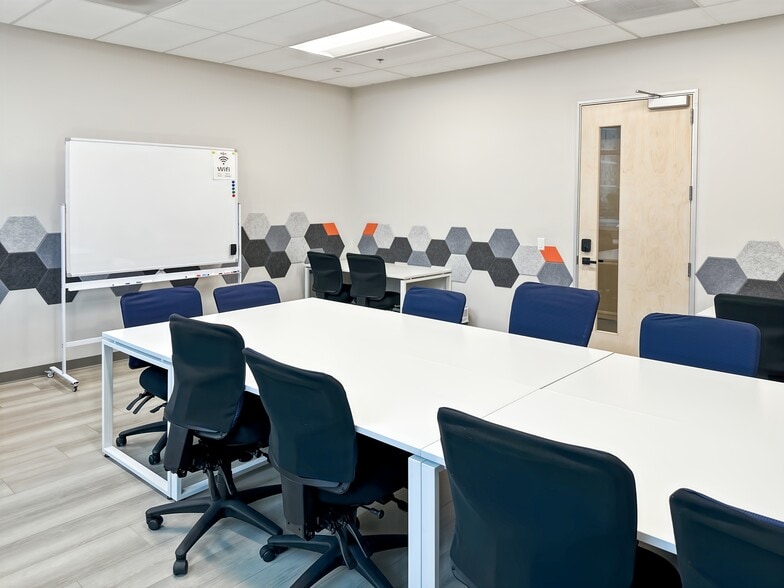 980 W 6th St, Ontario, CA for lease - Building Photo - Image 2 of 21