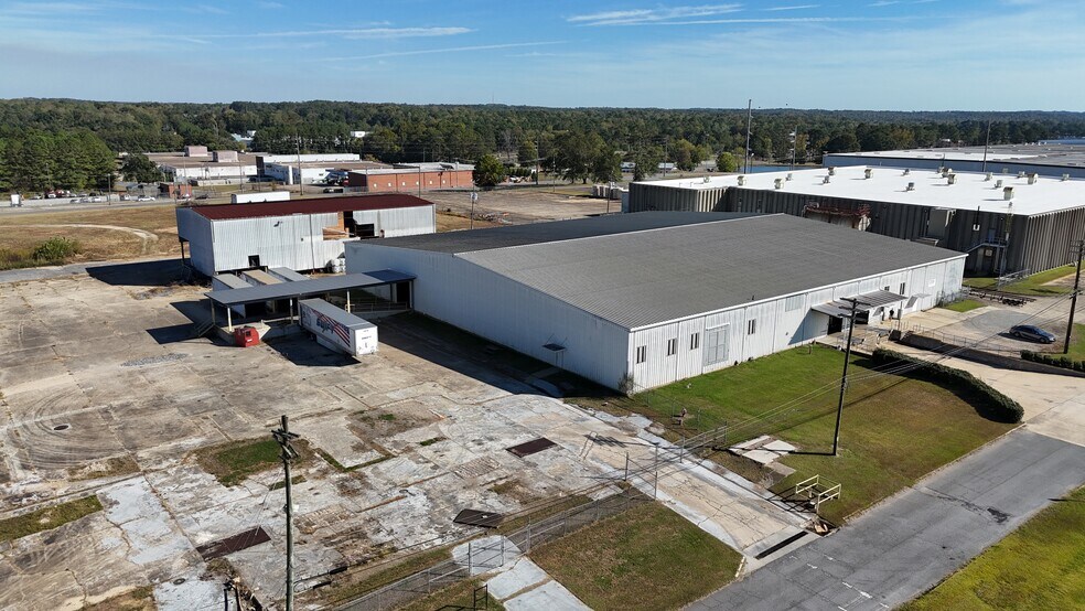 215 7th Way, Alexander City, AL à vendre - Photo du bâtiment - Image 3 de 21